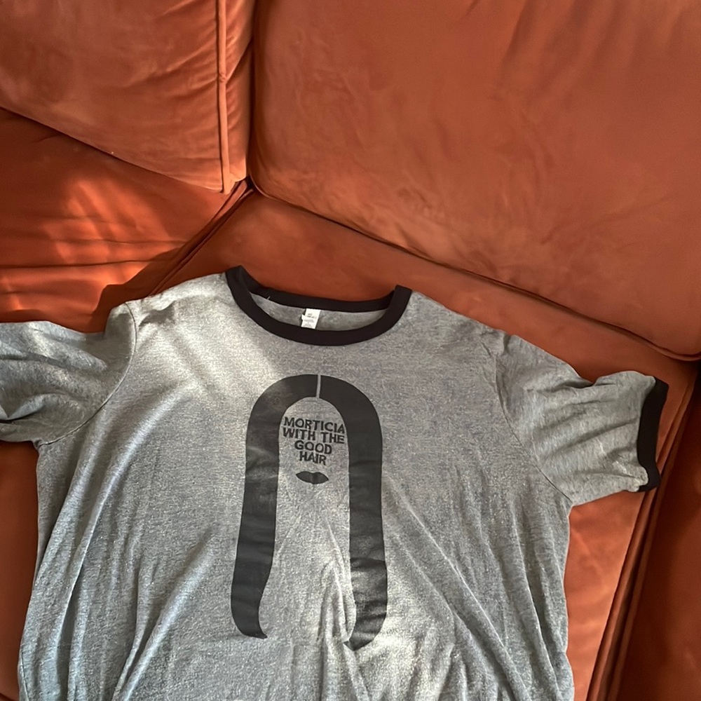 Women’s Addams Family Halloween graphic tshirt
